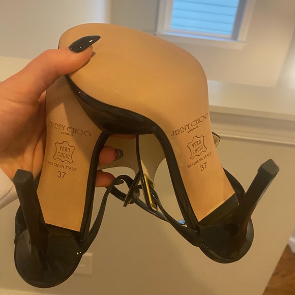 JIMMY CHOO PATENT LEATHER SANDALS - Picture 4 of 10